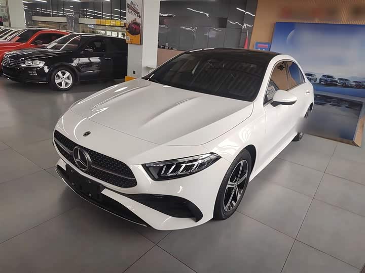 Фото 2 - Mercedes-Benz A-Class