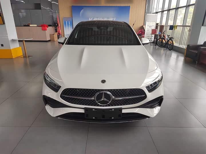 Фото 3 - Mercedes-Benz A-Class