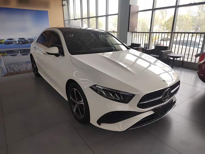 Фото 4 - Mercedes-Benz A-Class