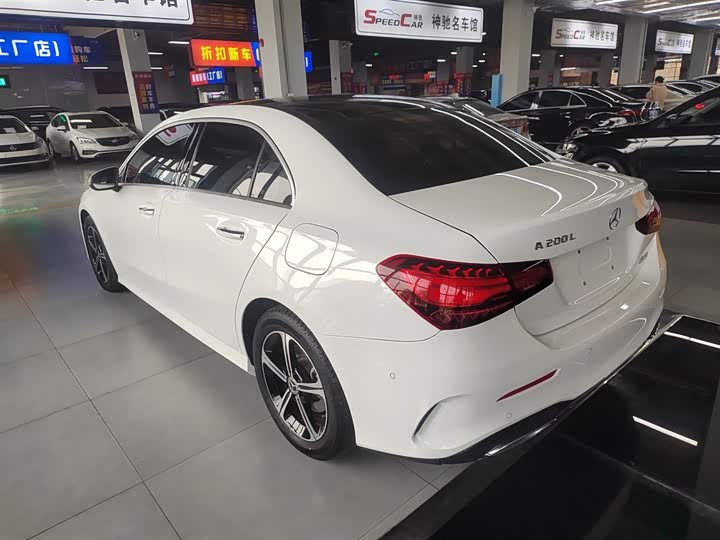 Фото 5 - Mercedes-Benz A-Class