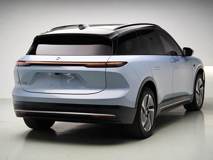 Фото 3 - Nio ES6