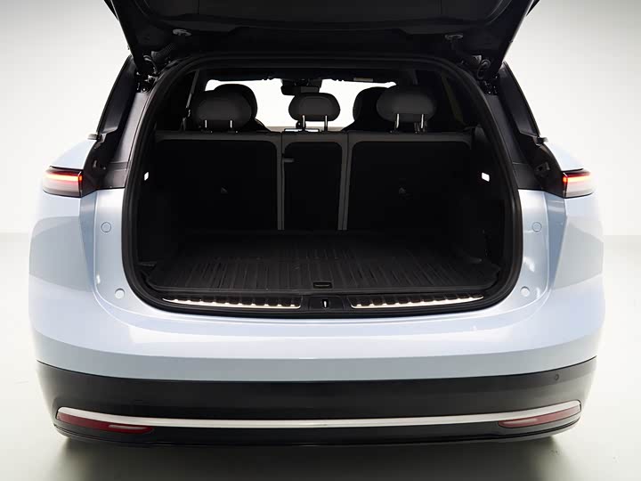 Фото 6 - Nio ES6