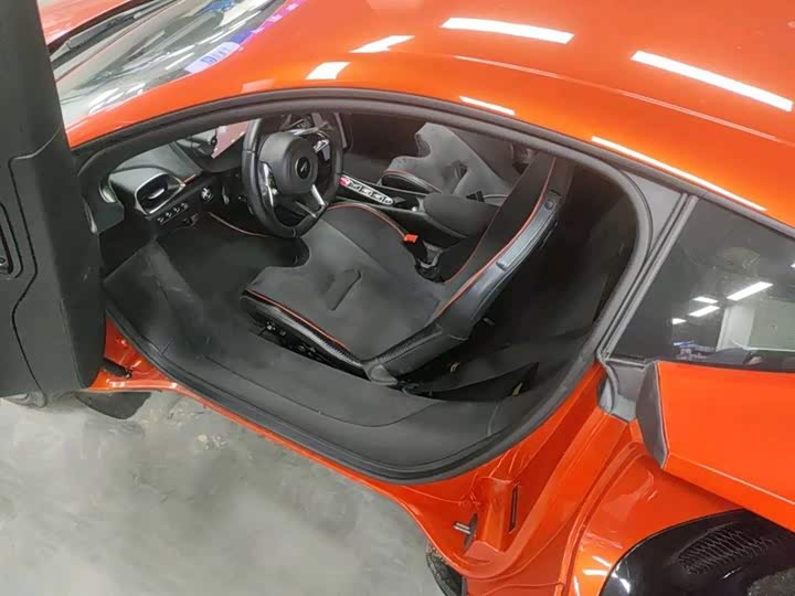 Фото 6 - McLaren Artura