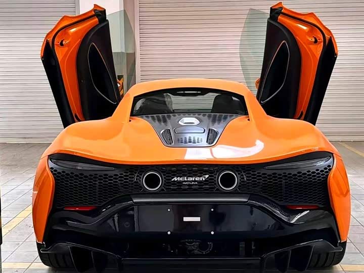 Фото 9 - McLaren Artura
