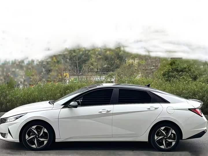 Фото 7 - Hyundai Elantra N line