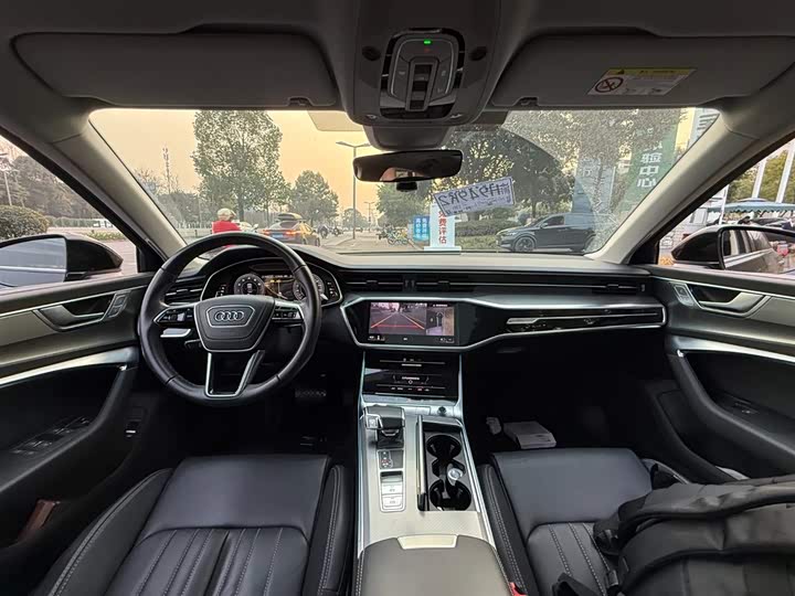 Фото 7 - Audi A6L