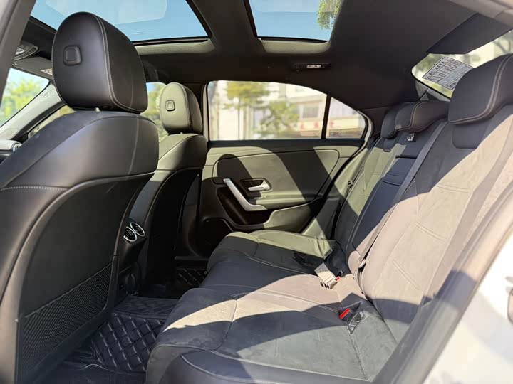 Фото 7 - Mercedes-Benz A-Class