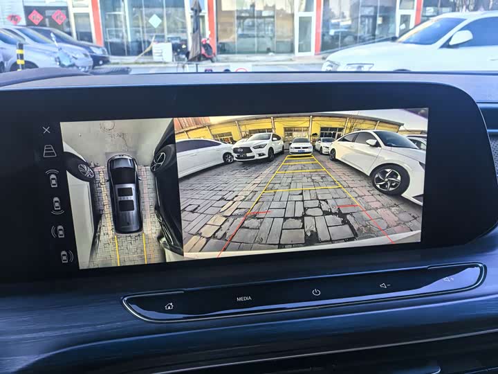 Фото 5 - Buick GL8 ES