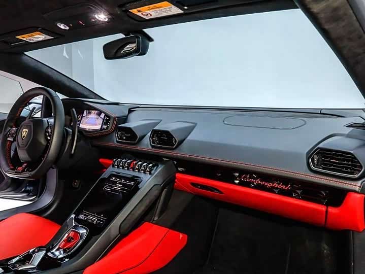 Фото 5 - Lamborghini Huracán