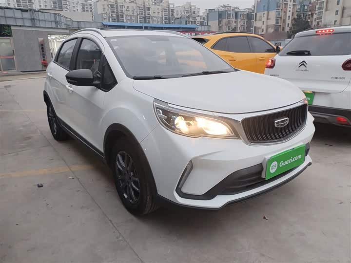 Фото 4 - Geely Vision X3