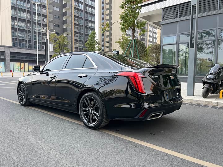 Фото 4 - Cadillac CT4
