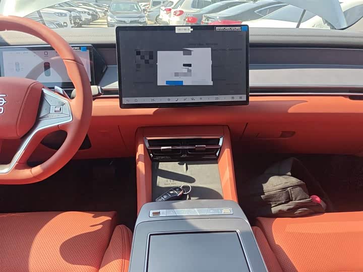 Фото 5 - BYD Tang L