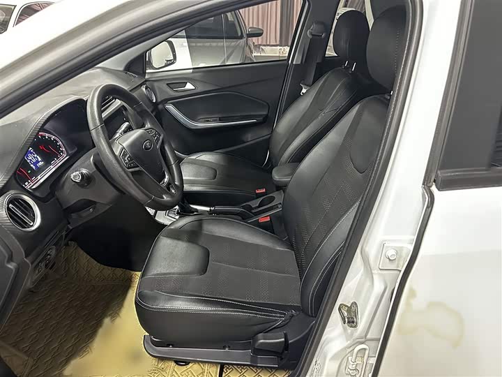 Фото 8 - Chery Tiggo 3x