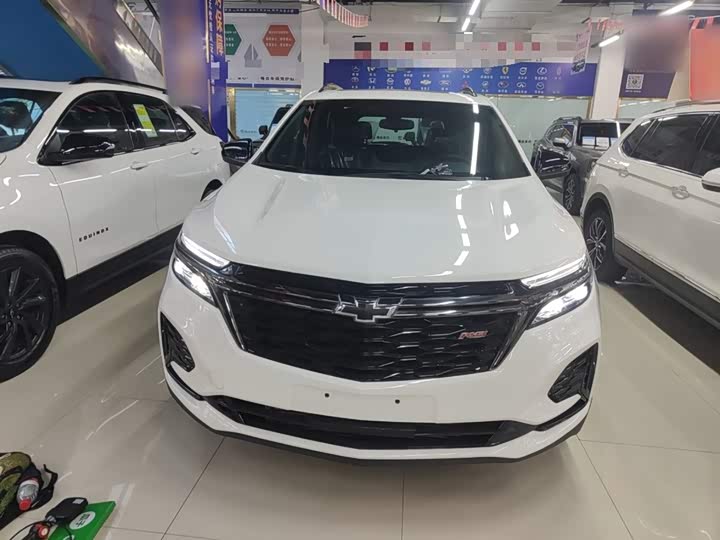 Фото 3 - Chevrolet Equinox