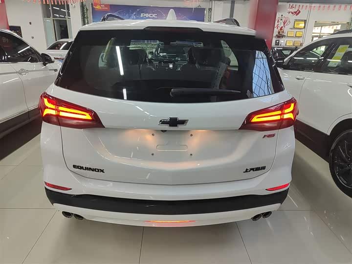 Фото 6 - Chevrolet Equinox