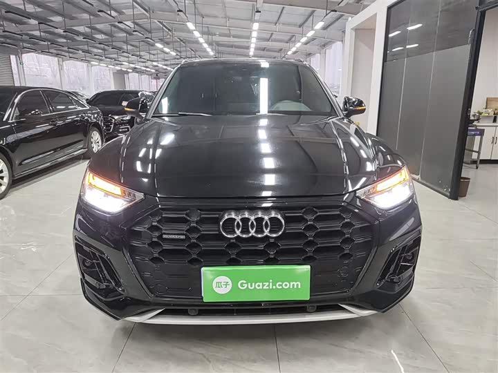 Фото 3 - Audi Q5L