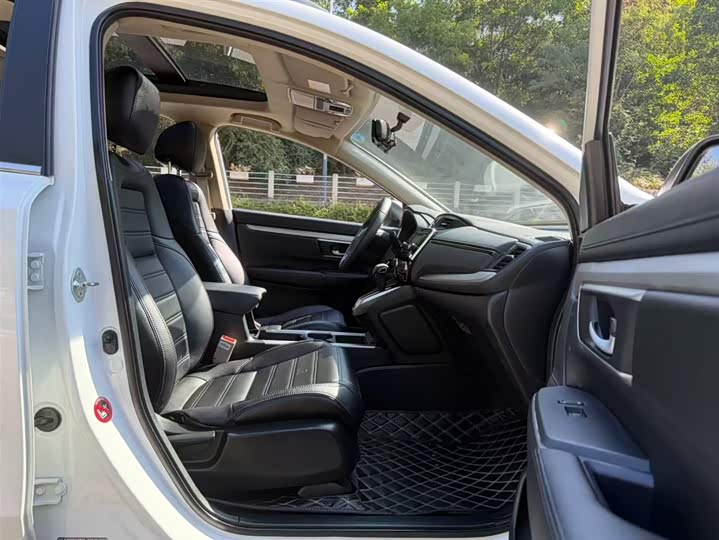 Фото 8 - Honda CR-V