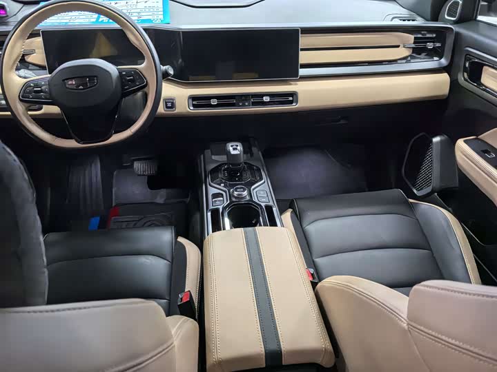 Фото 8 - Geely Icon