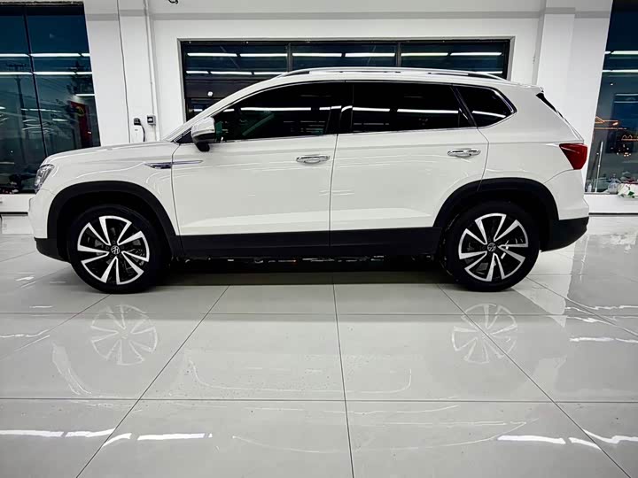 Фото 3 - Volkswagen Tharu