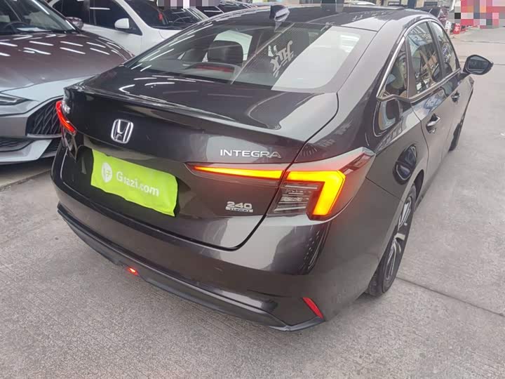 Фото 7 - Honda Integra