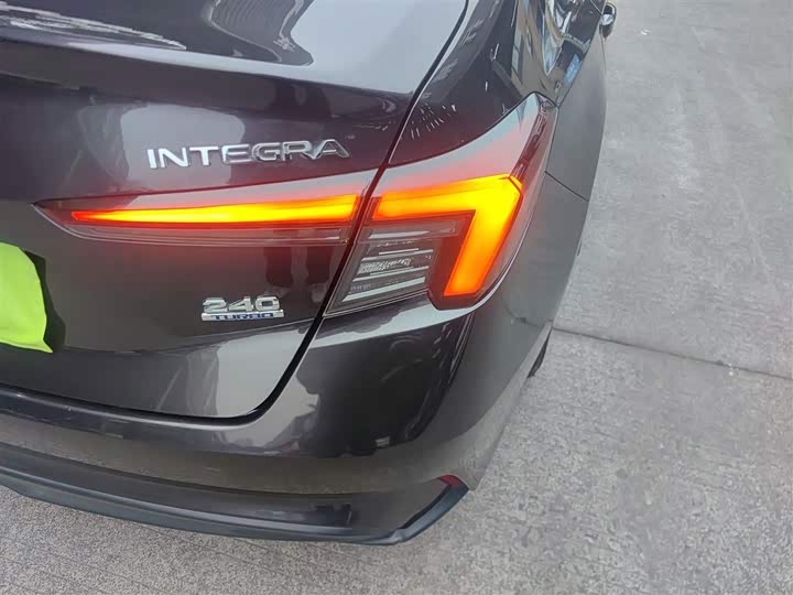 Фото 8 - Honda Integra