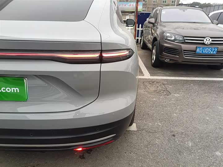 Фото 8 - Nio EC6