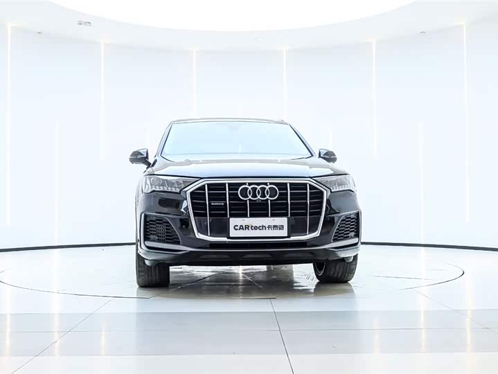 Фото 3 - Audi Q7