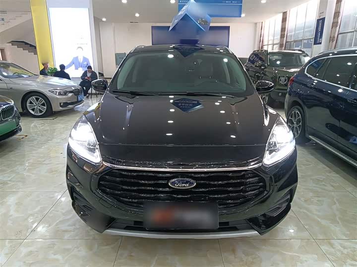 Фото 3 - Ford Escape