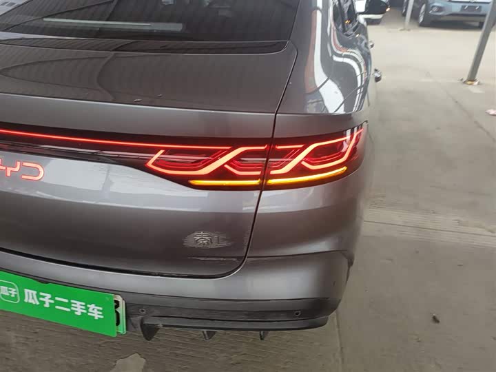 Фото 8 - BYD Qin L