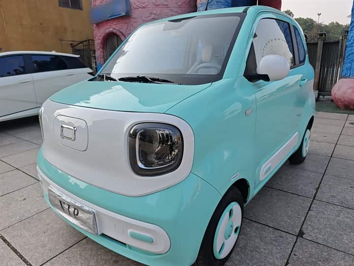 Фото 2 - Bestune Pony