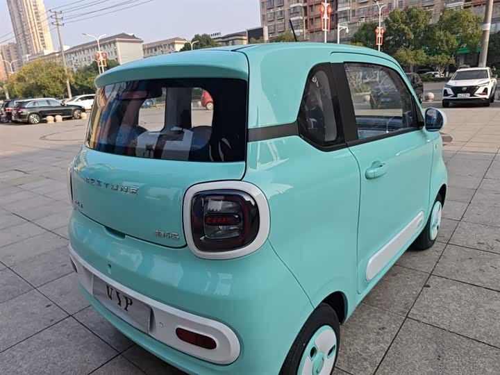 Фото 7 - Bestune Pony