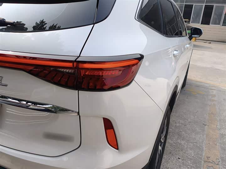 Фото 8 - Haval H6