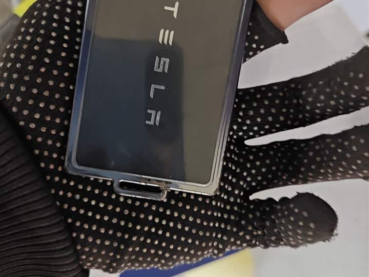 Фото 9 - Tesla Model 3