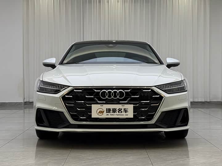 Фото 2 - Audi A7