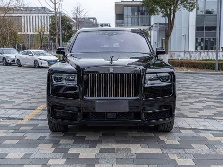 Фото 3 - Rolls-Royce Cullinan