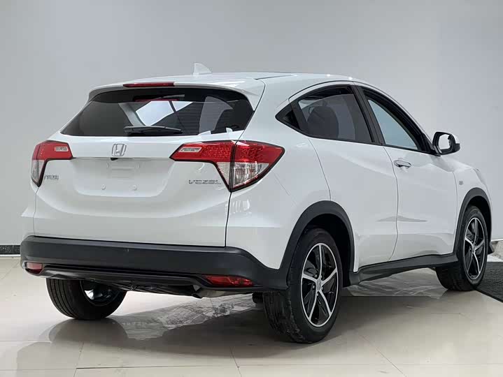 Фото 6 - Honda Vezel