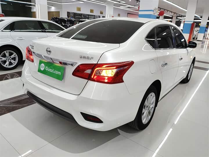 Фото 7 - Nissan Sylphy