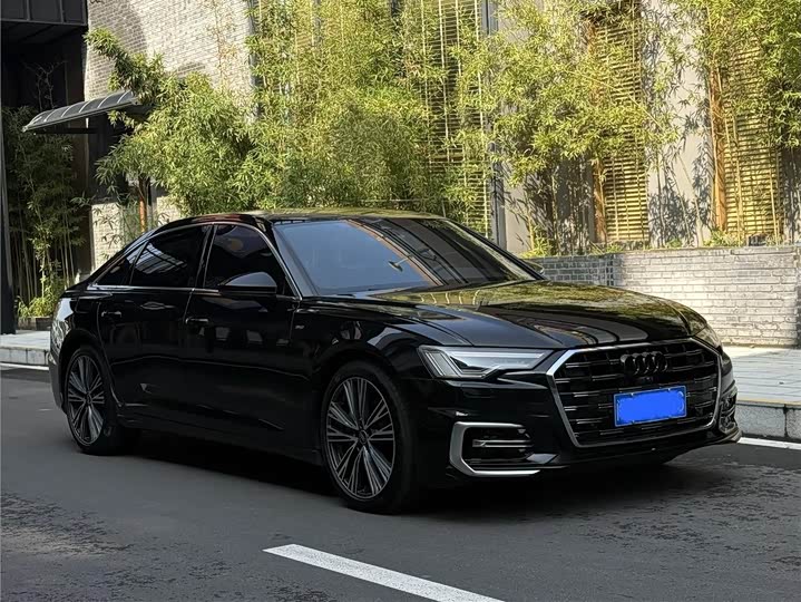 Фото 3 - Audi A6L