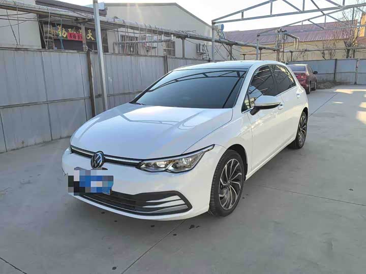 Фото 2 - Volkswagen Golf