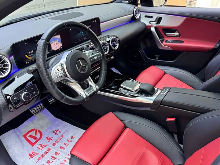 Фото 5 - Mercedes-Benz A-Class AMG