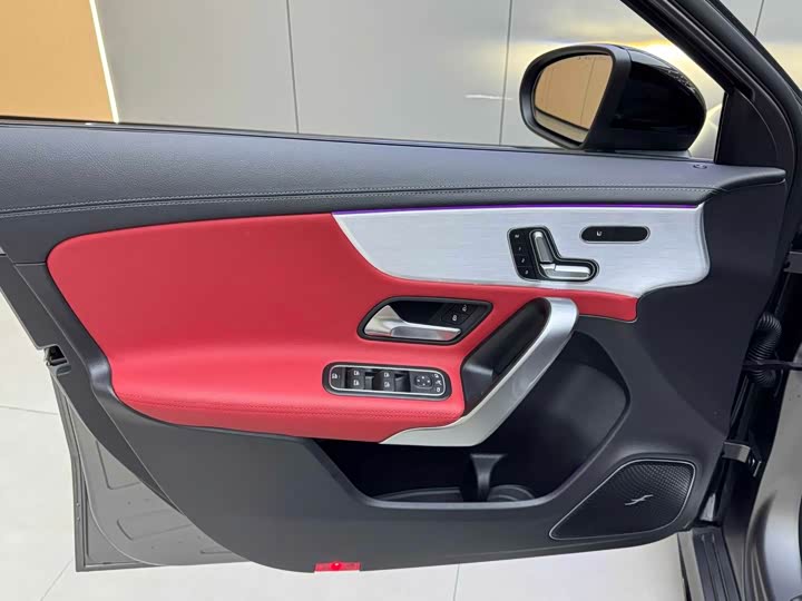 Фото 6 - Mercedes-Benz A-Class AMG