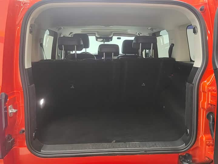 Фото 3 - Tank 300