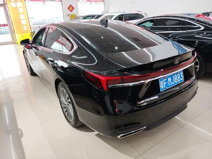 Фото 5 - Buick LaCrosse