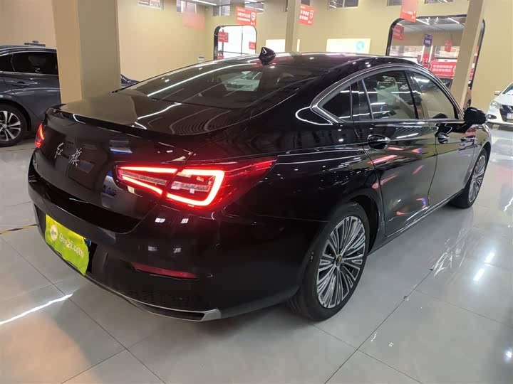 Фото 7 - Hongqi H5