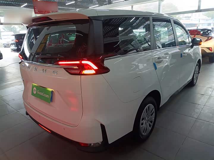 Фото 7 - Maxus G50