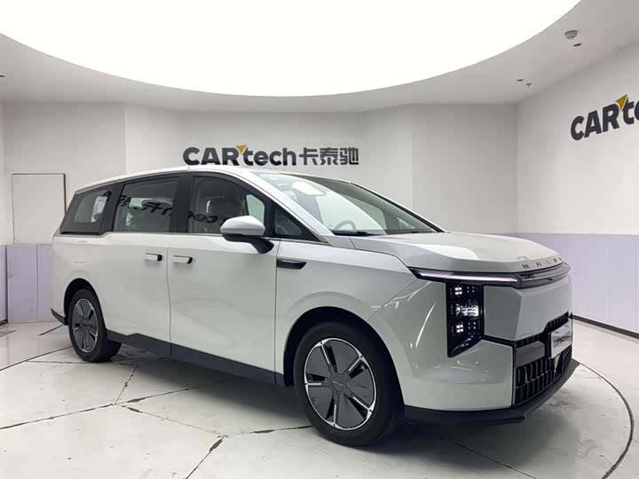 Фото 2 - Maxus Mifa 7