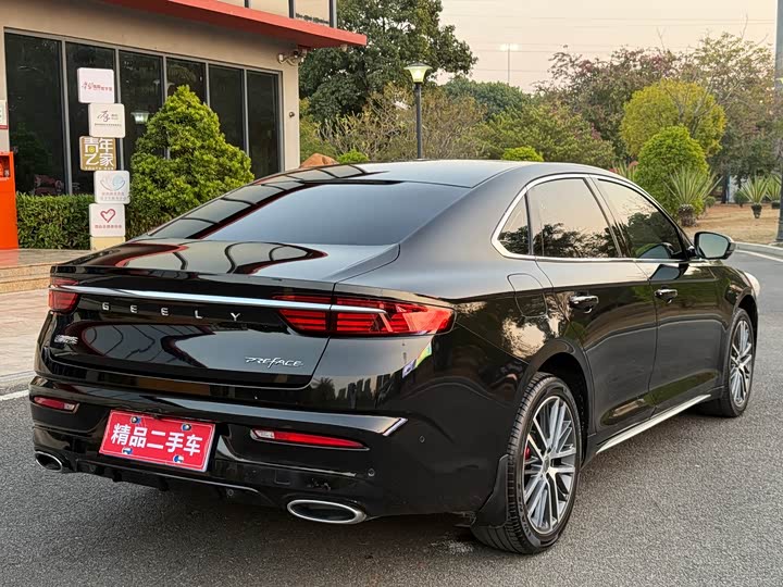 Фото 4 - Geely Preface