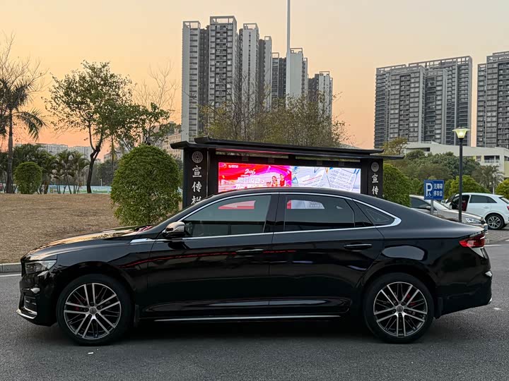 Фото 7 - Geely Preface