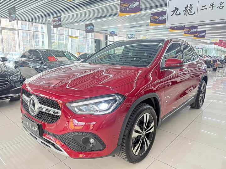 Фото 4 - Mercedes-Benz GLA-Class