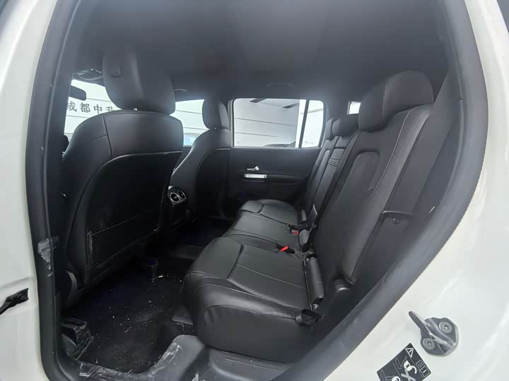 Фото 9 - Mercedes-Benz GLB-Class